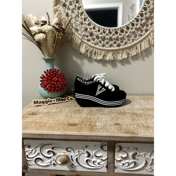 VOLATILE platform sneakers! 💜90'S ORIGINALS. 💜 VERY rare, HTF! NEW! SIZE 6💜 - Picture 3 of 4